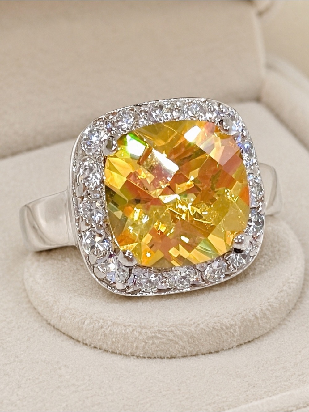 Sterling Silver Cushion Cut Yellow Gemstone Ring | Halo Accents | Sz 6 | EUC